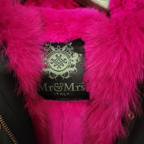 Mr and Ms Italy fur coat. - Picture 2 of 5